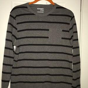 Men’s old Navy shirt